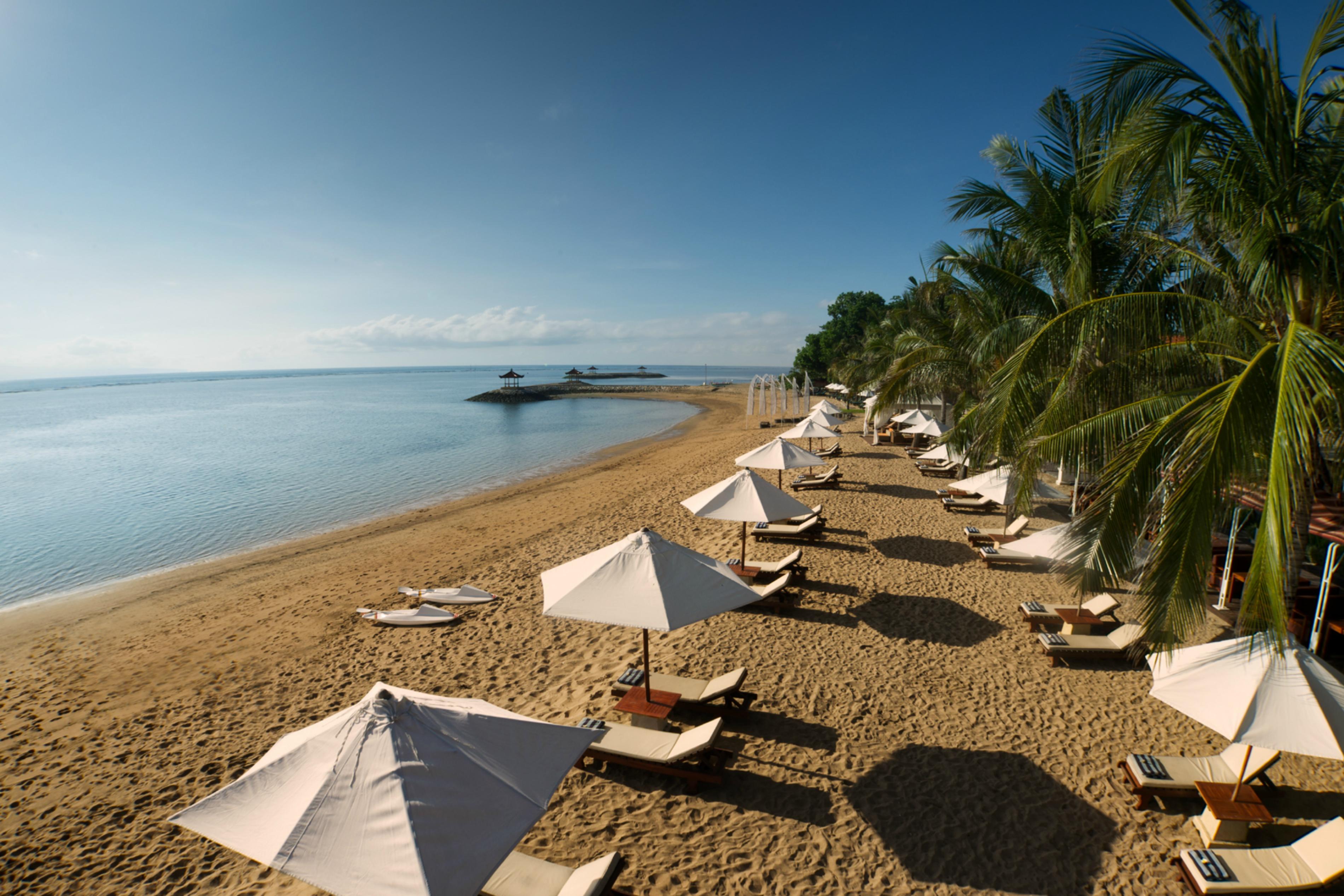 Hotel Griya Santrian A Beach 4*