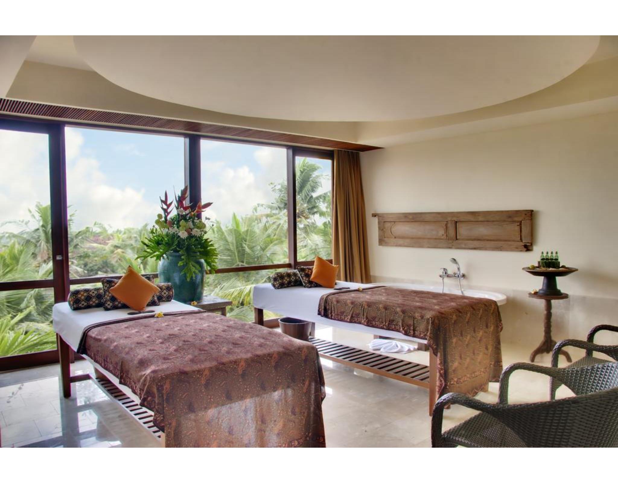 Komaneka At Rasa Sayang Resor 4*