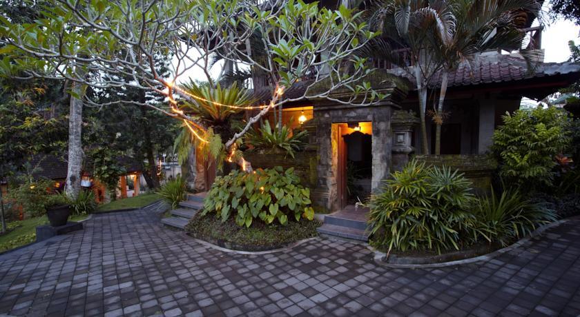Hotel Champlung Sari And Spa