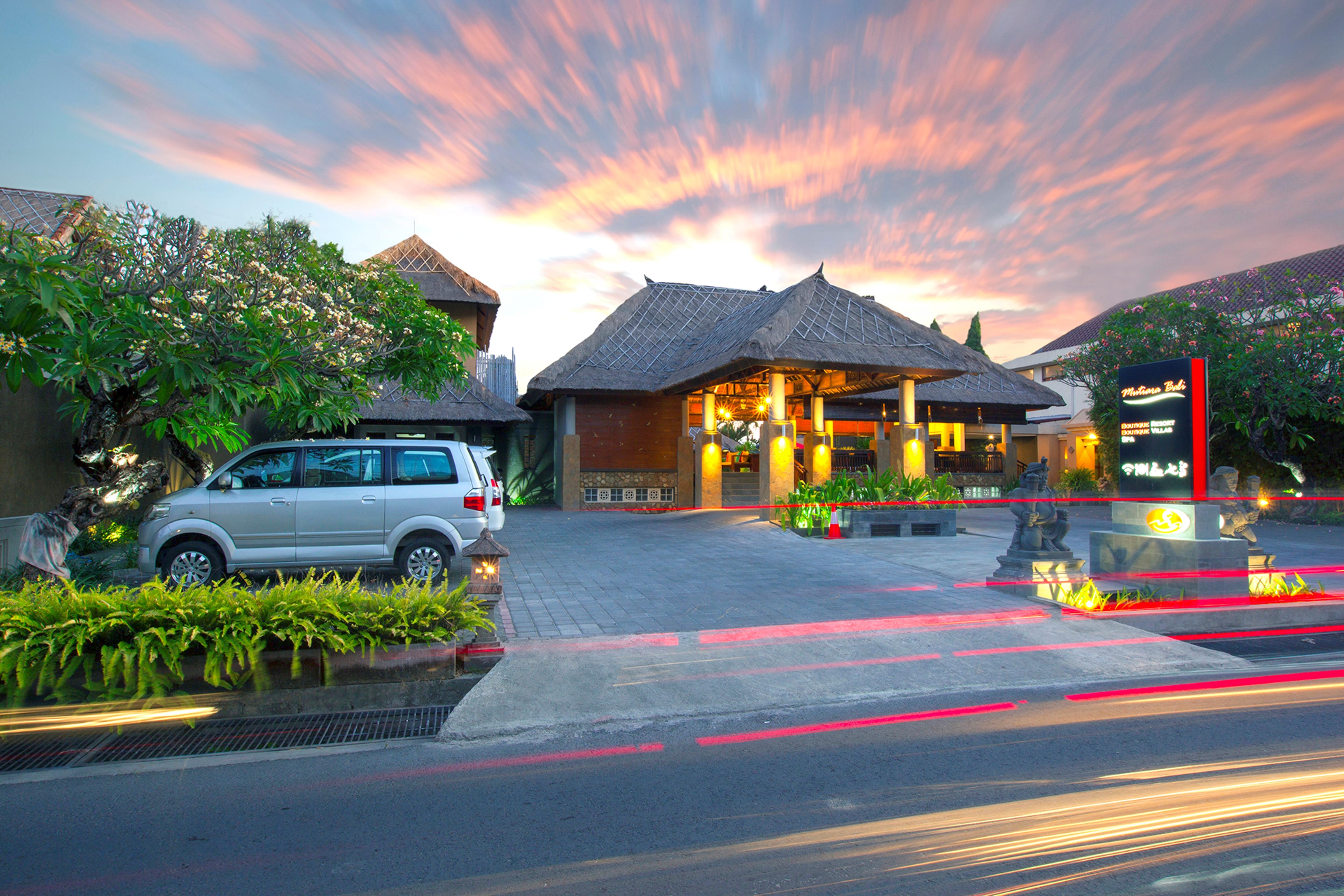 Resort Mutiara Bali Boutique & 4*
