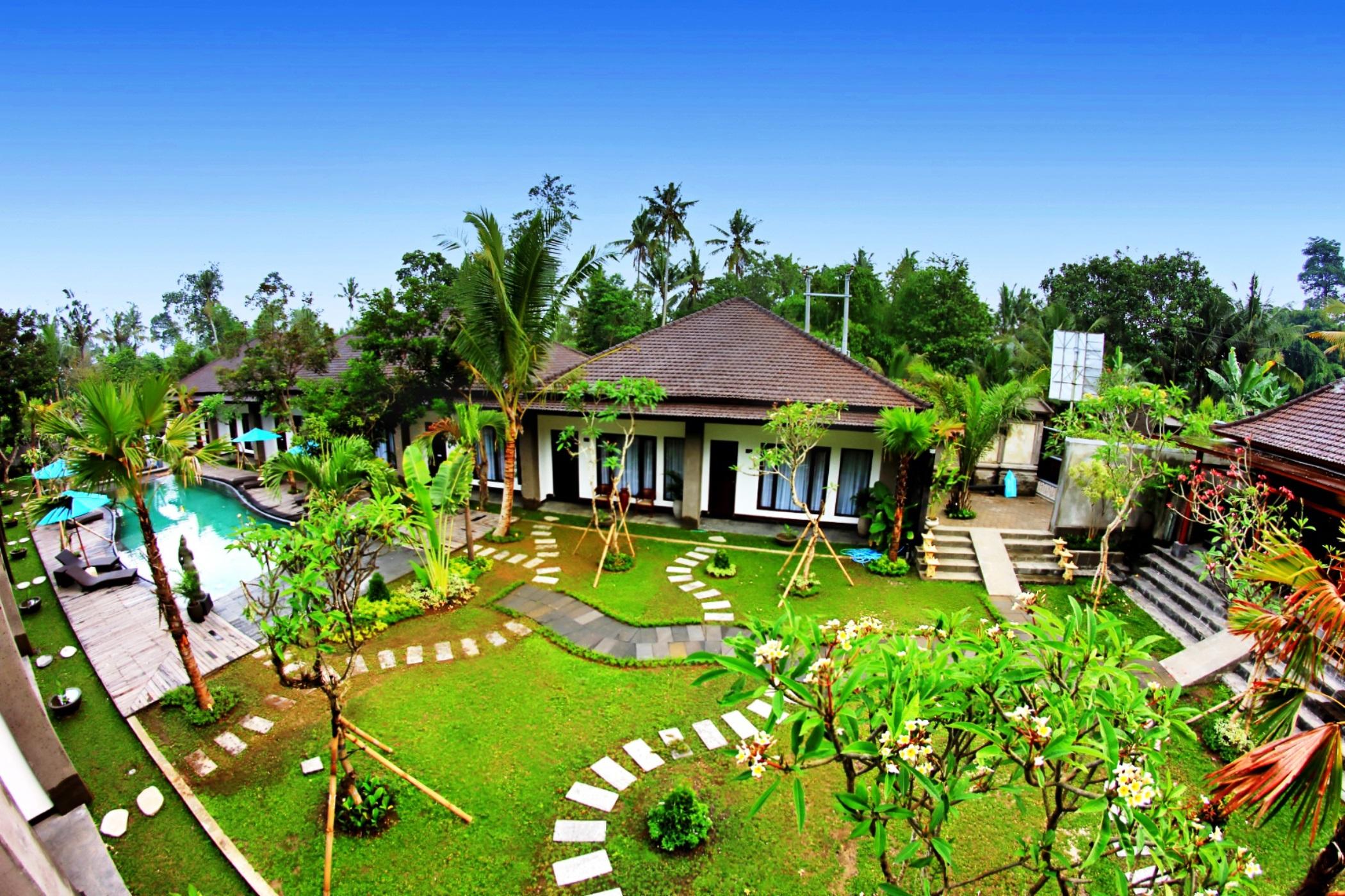Raya Boutique