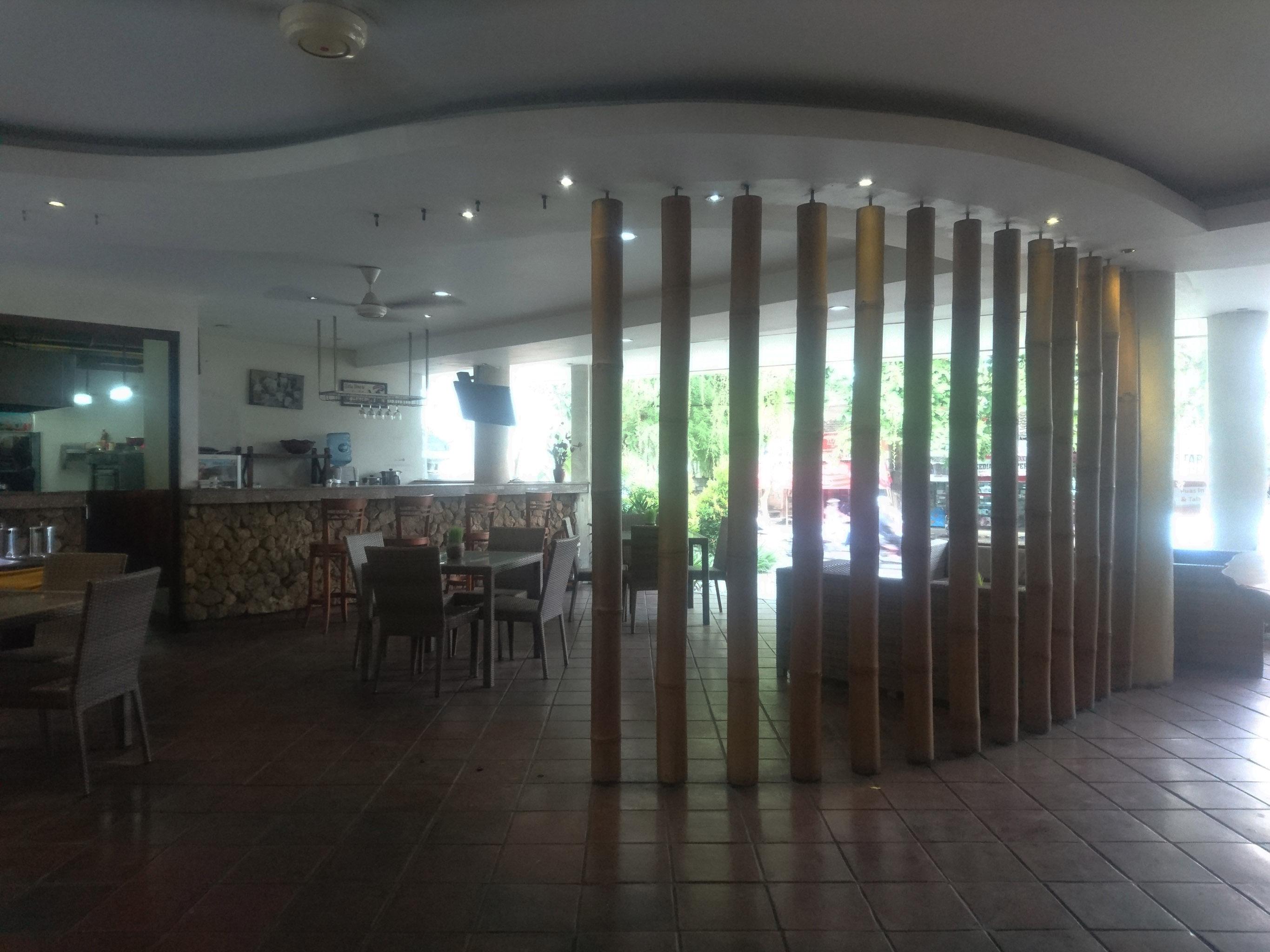 Suris Boutique Hotel 3*