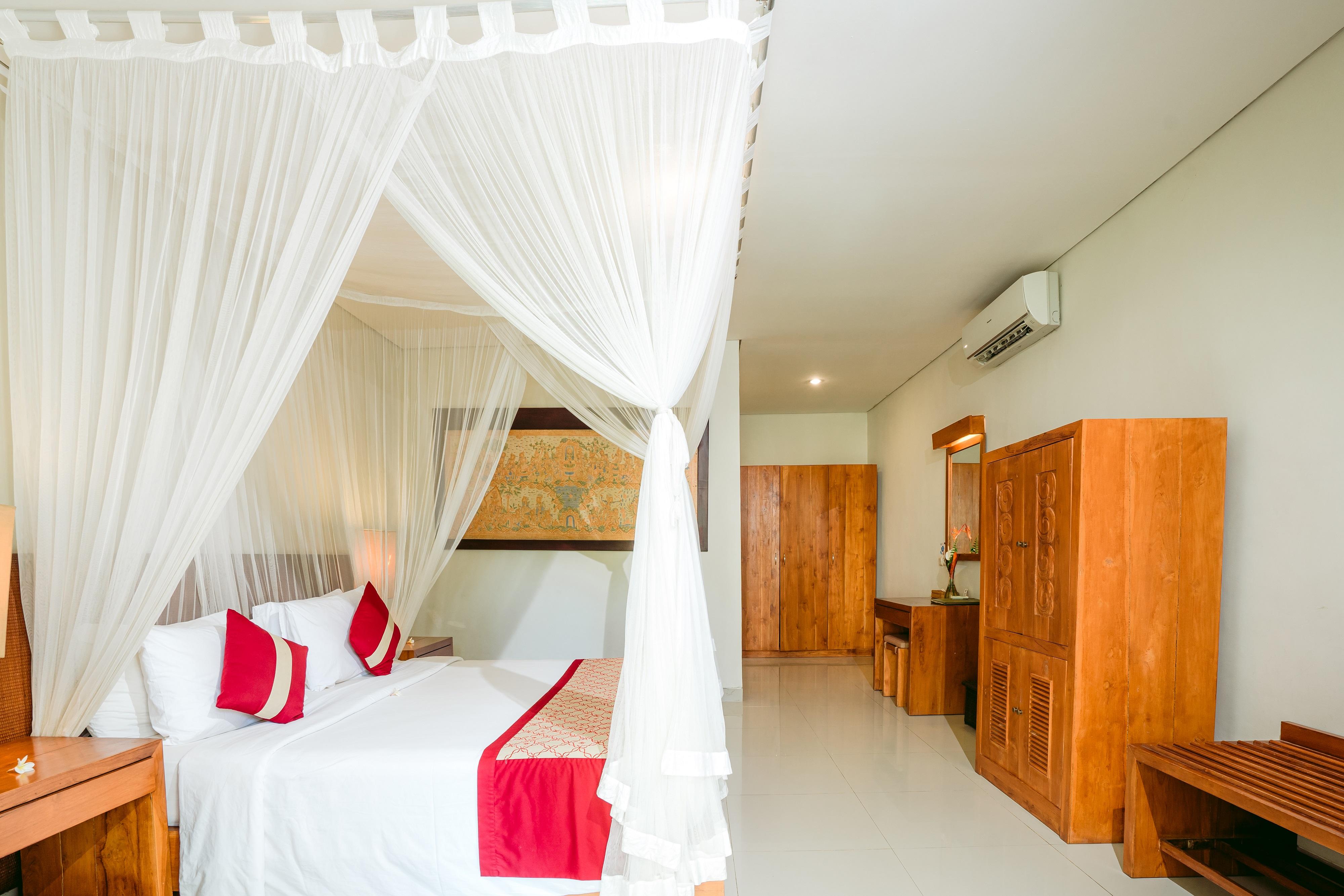 Pertiwi & Resort 3*