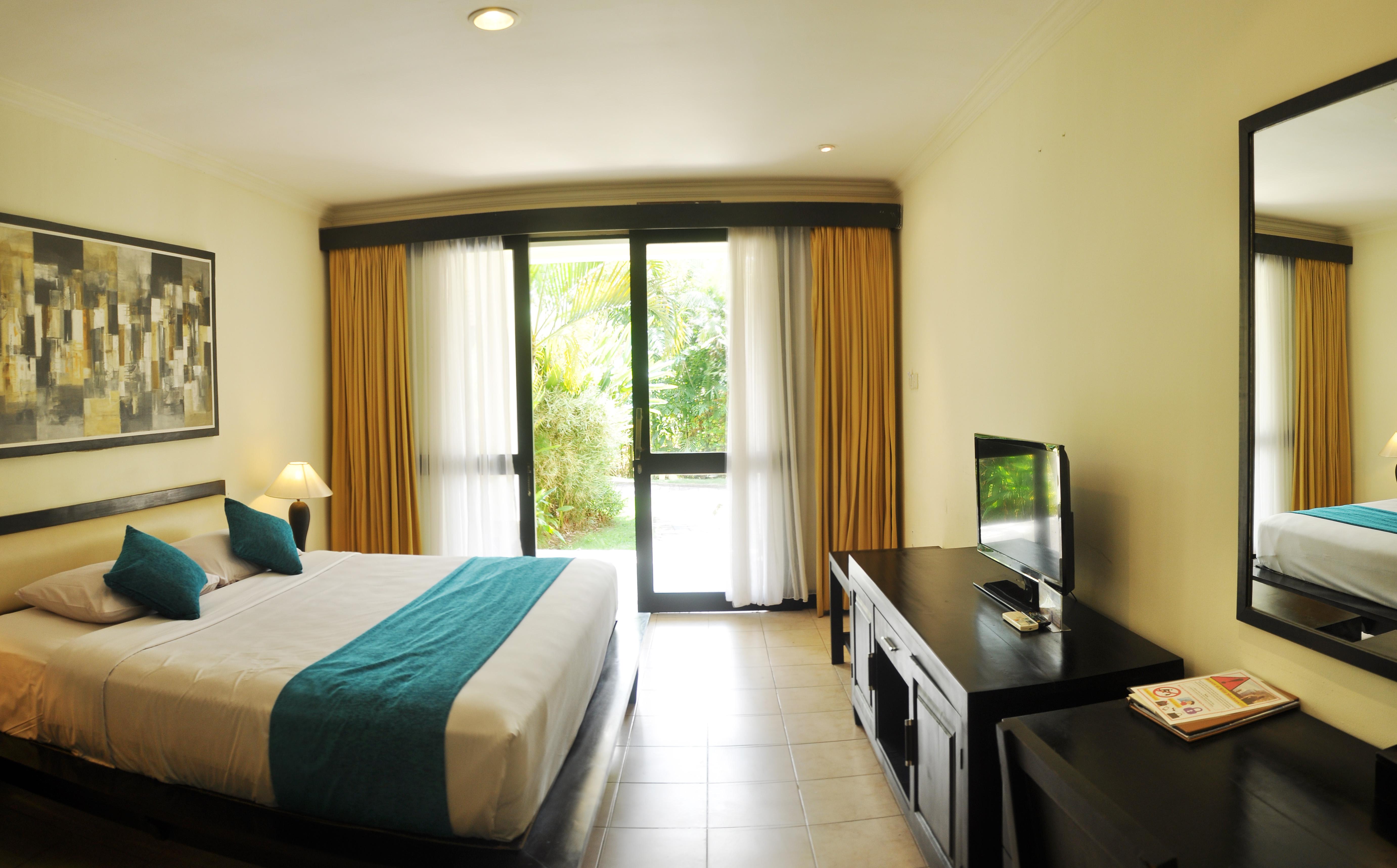Blue Point Bay & Resort 4*