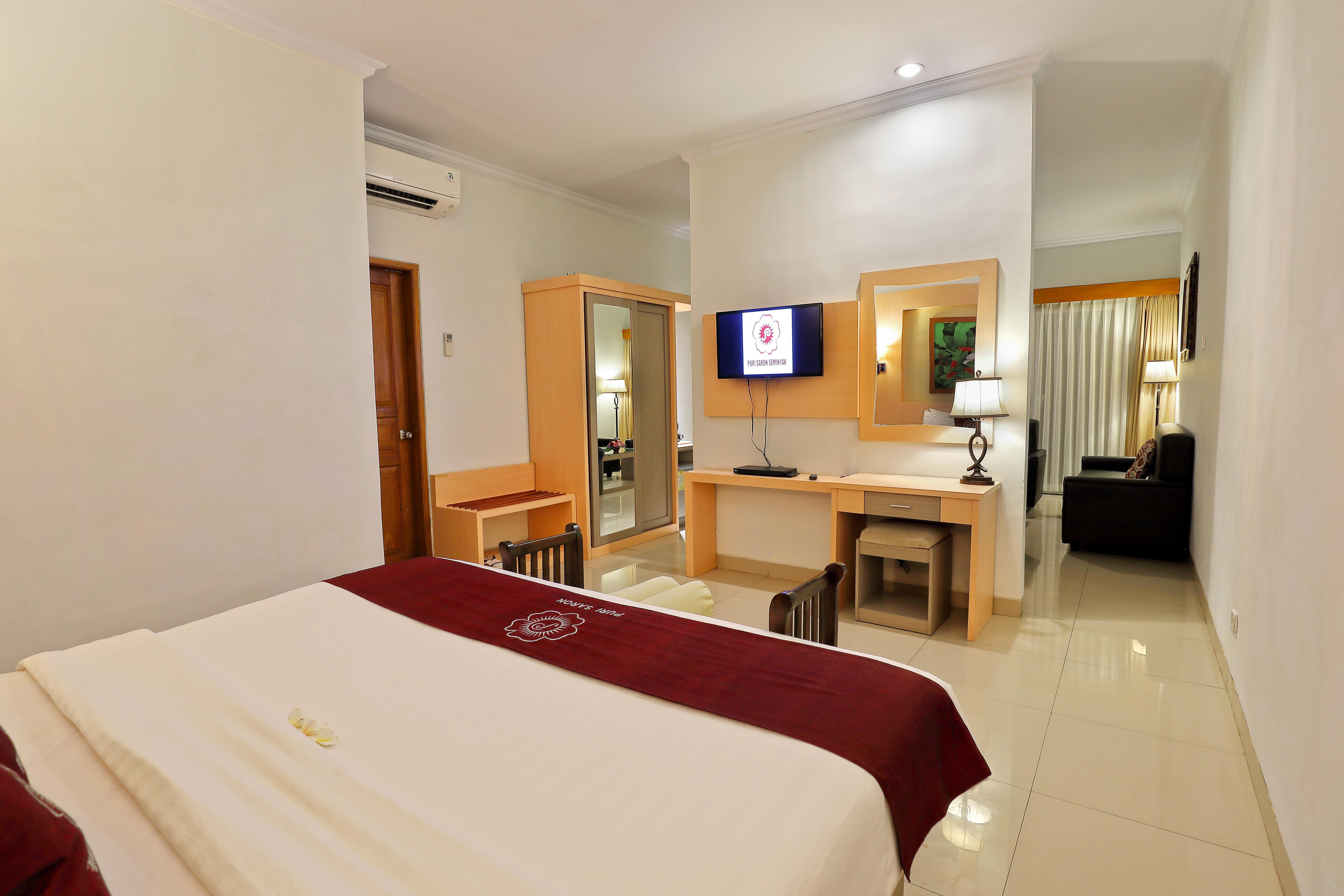 Puri Saron Hotel 4*