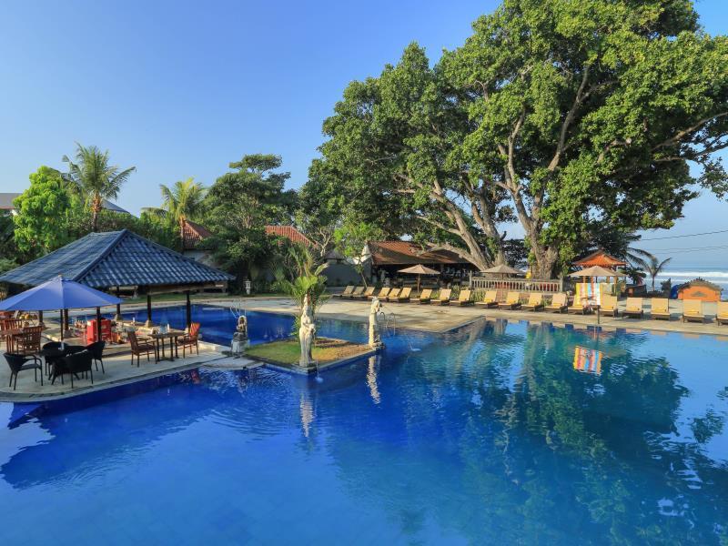 Hotel Puri Saron 4*