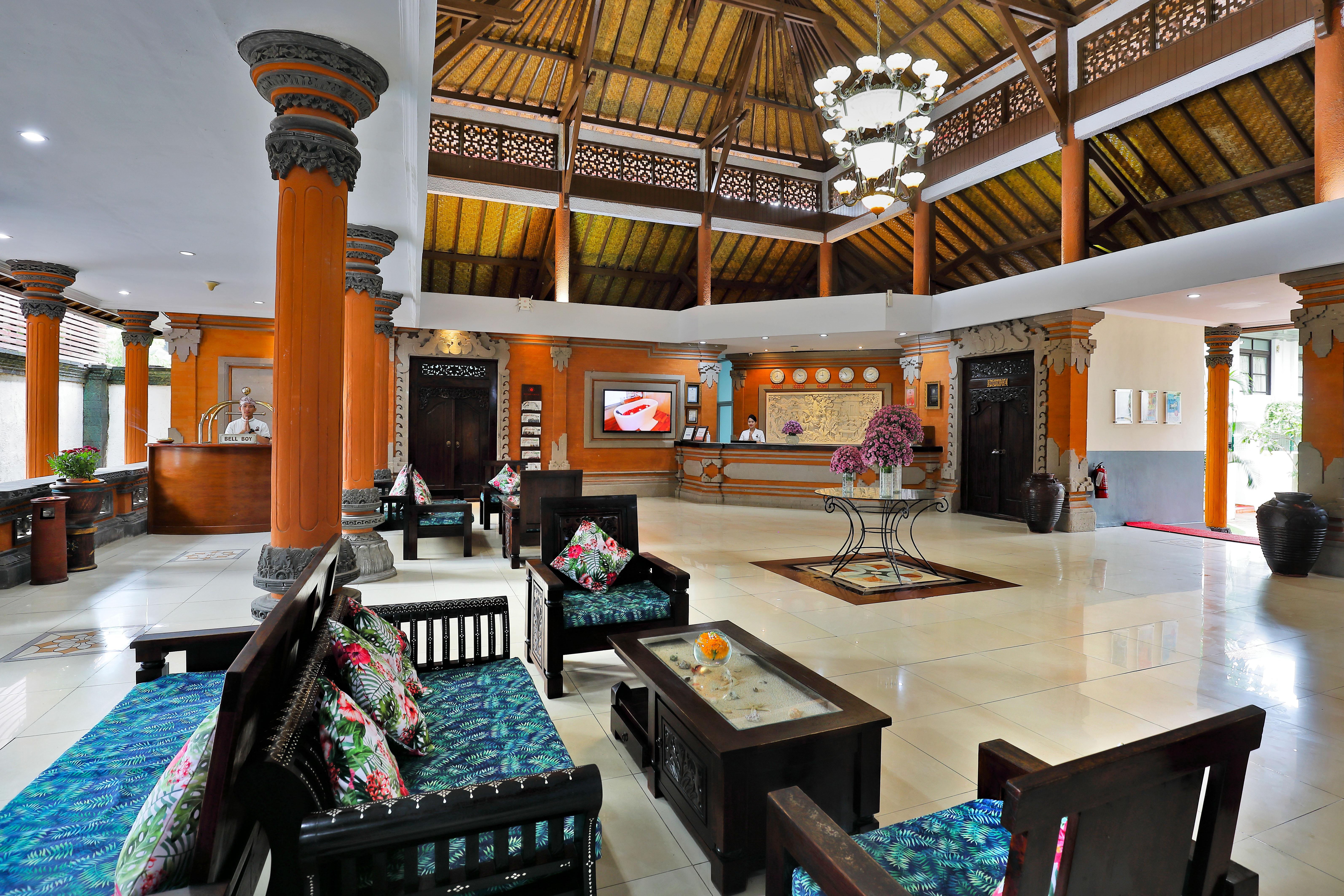 Puri Saron 4*