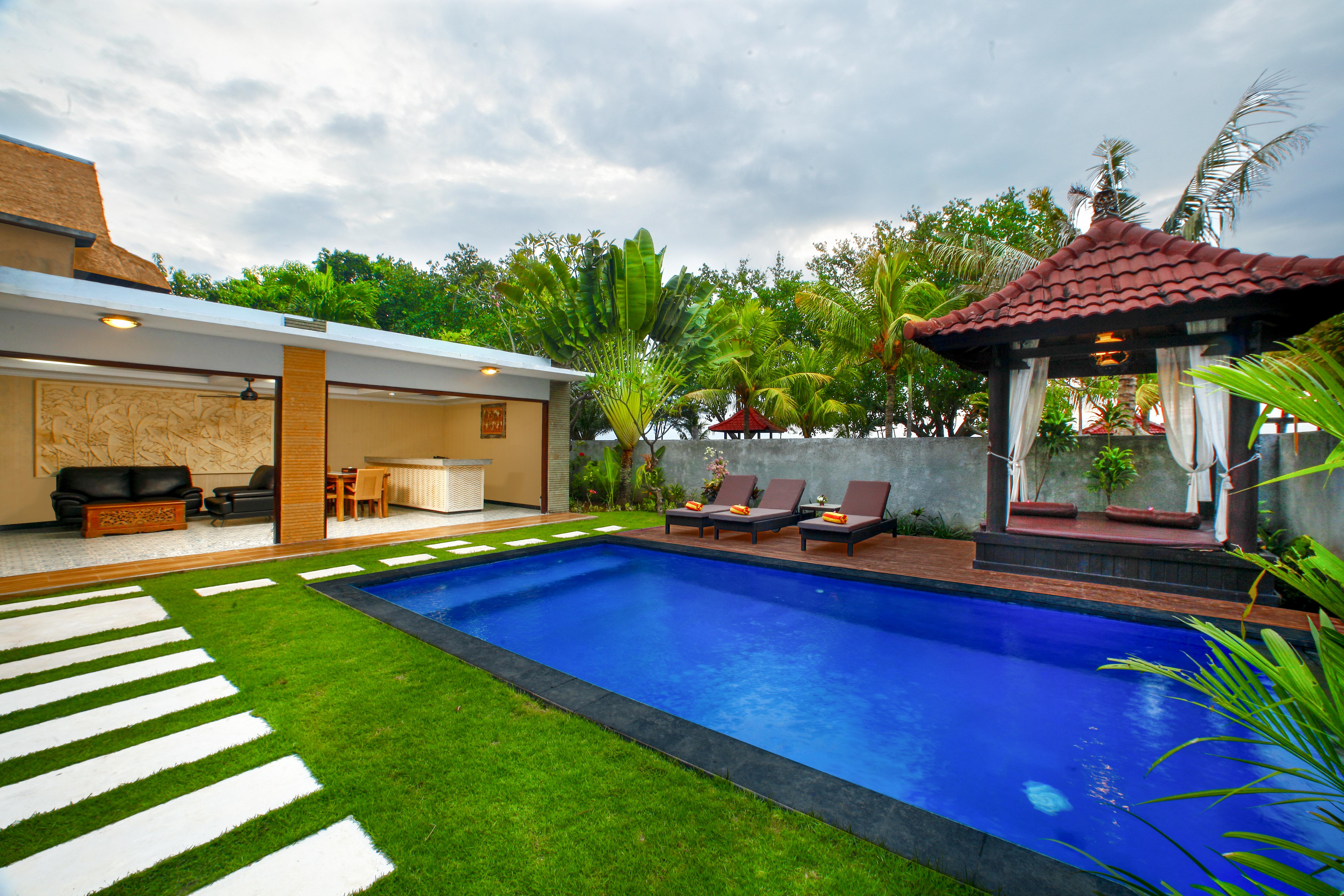 Puri Saron Baruna Hotel 3*
