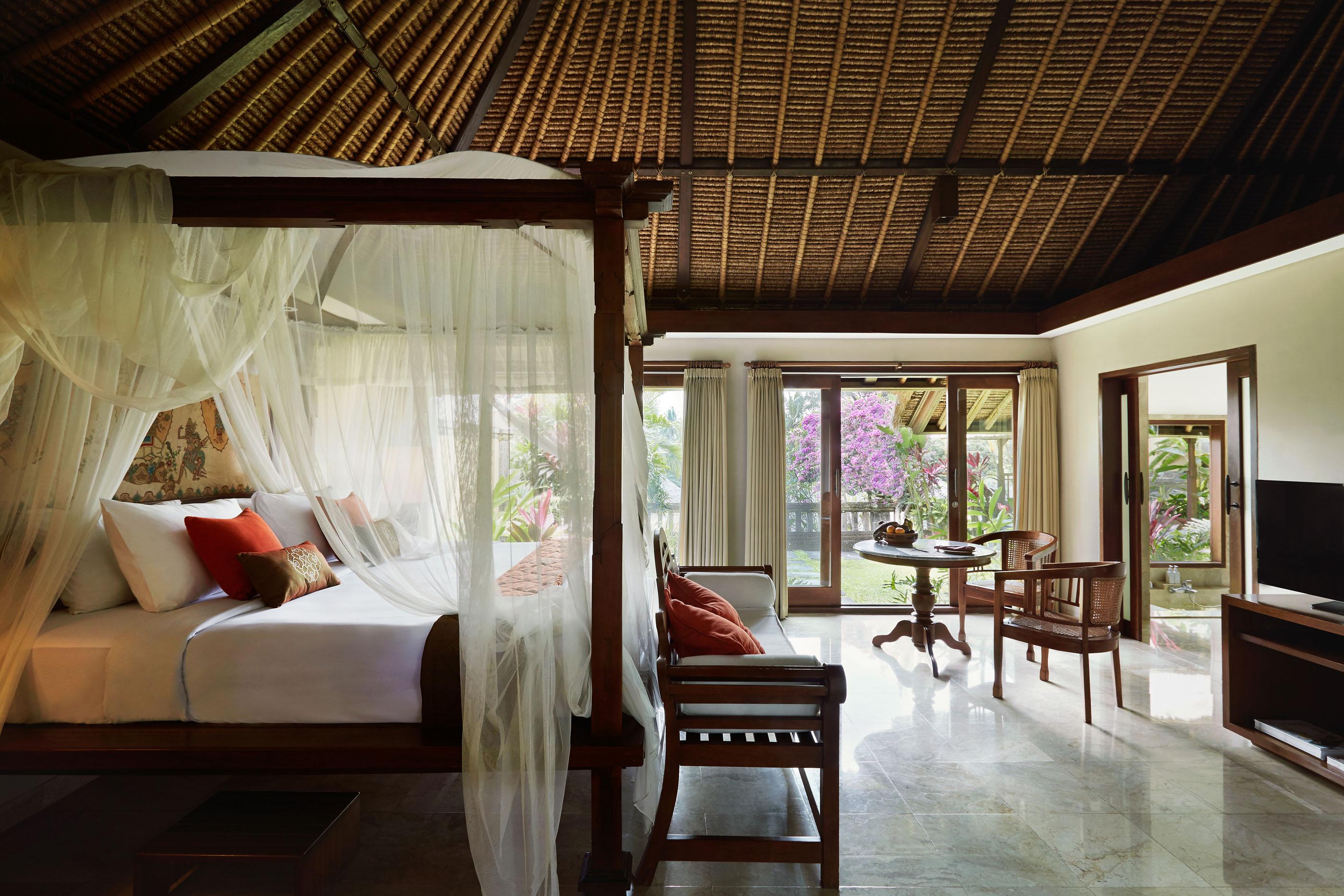 Resort Kamandalu 5*