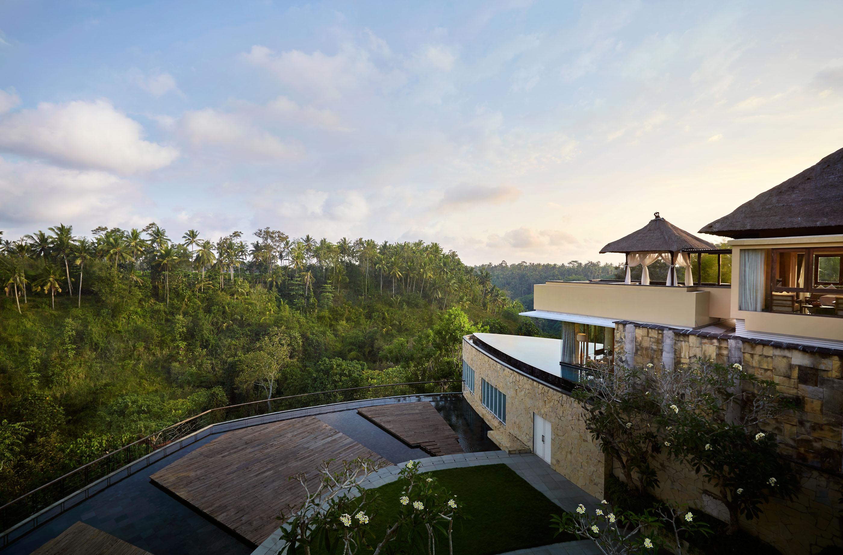 Kamandalu Resort 5*