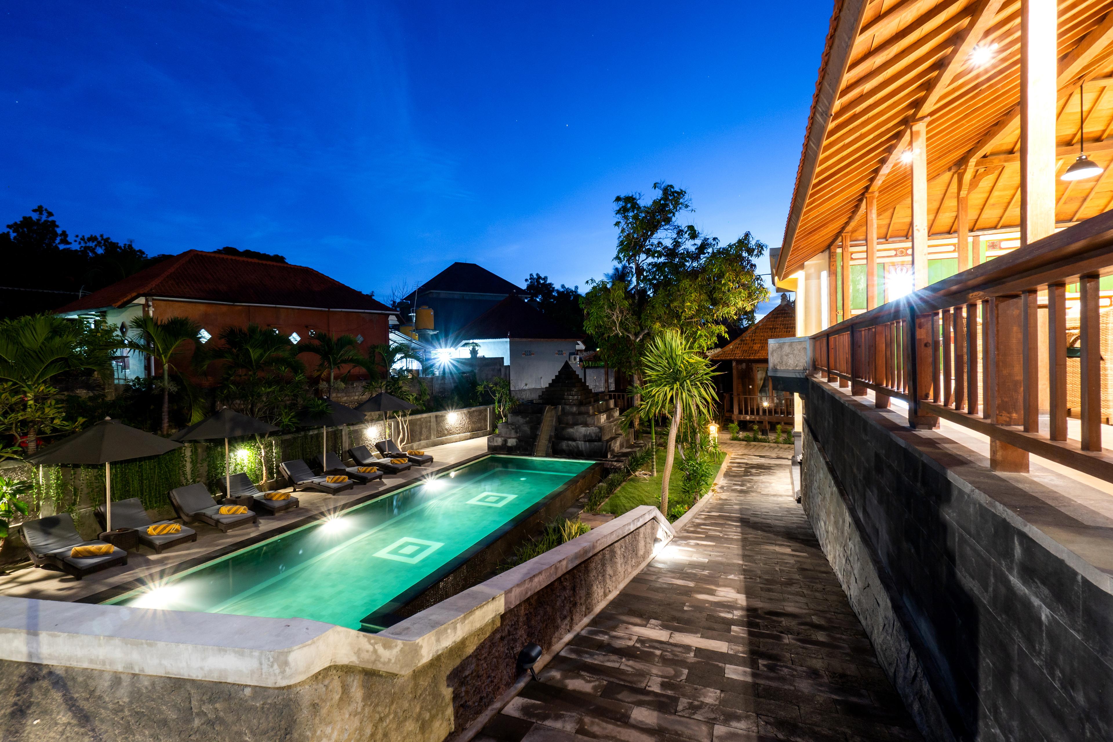 Bale Gede Nusa Taman liburan