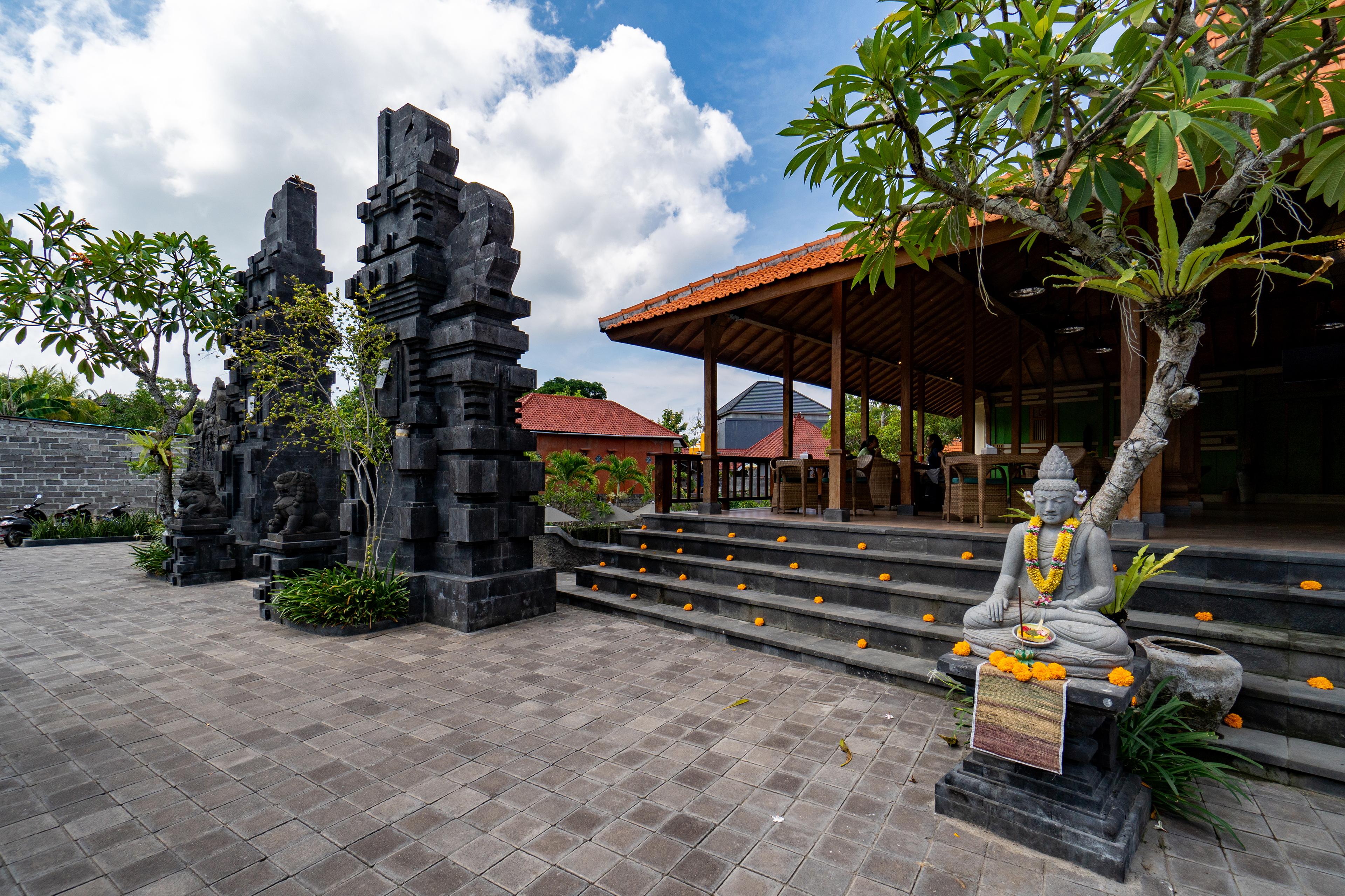 Bale Gede Nusa Taman liburan 4*