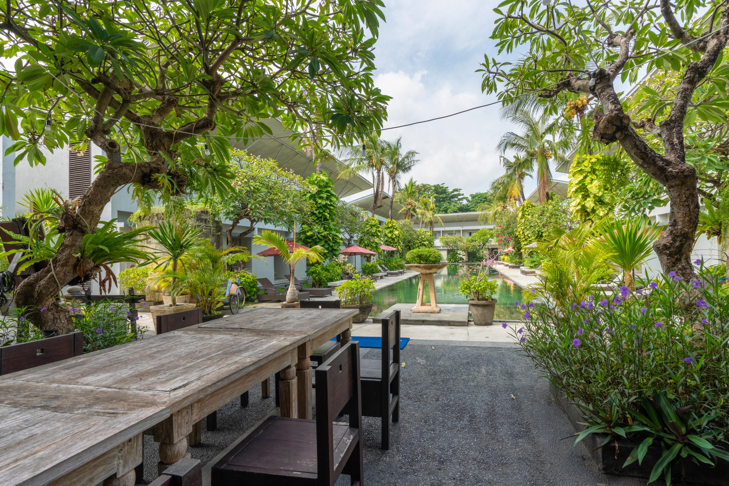 Oyo Flagship 760 Oasis Kuta Hotel 2*