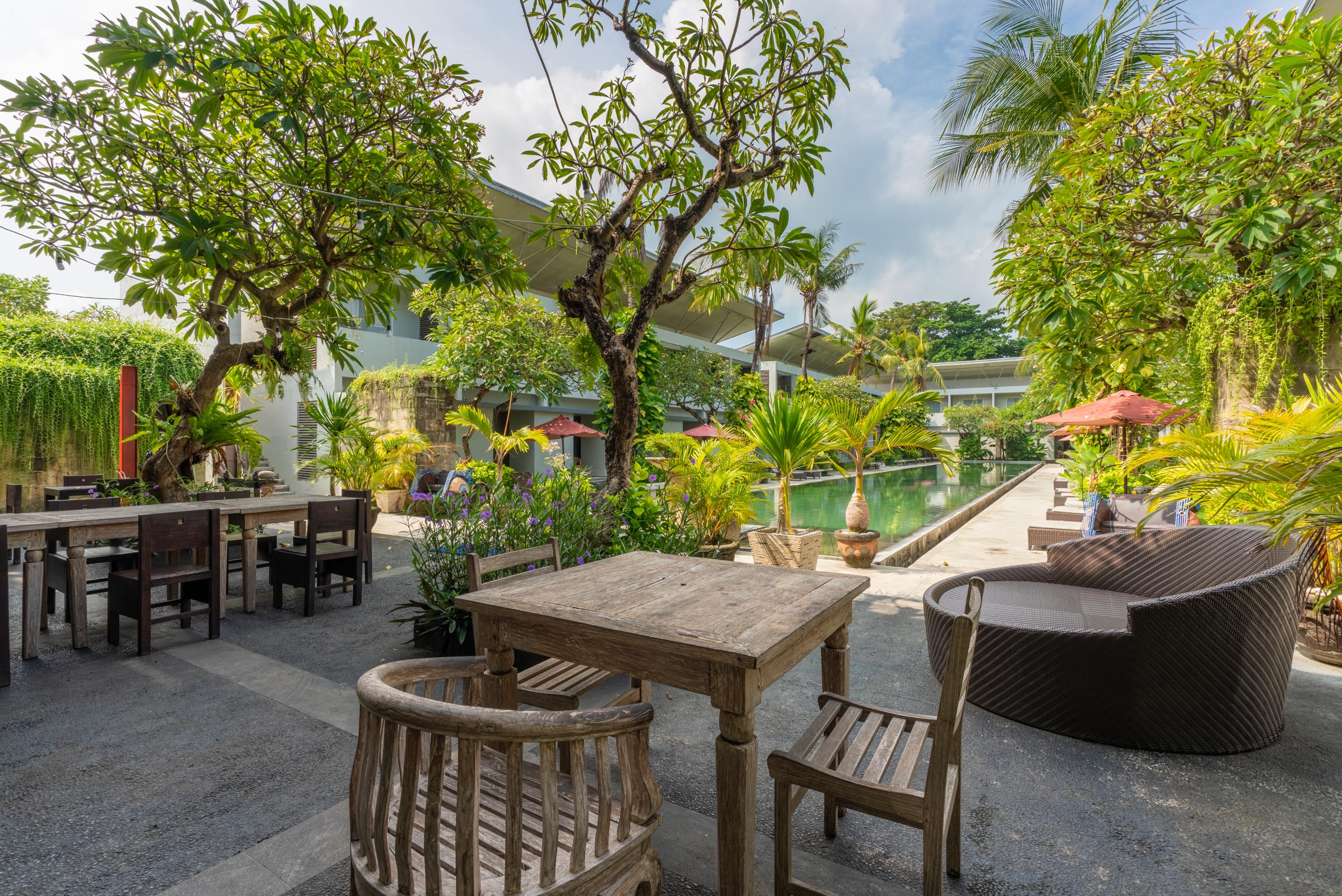 Oyo Flagship 760 Oasis Kuta Hotel
