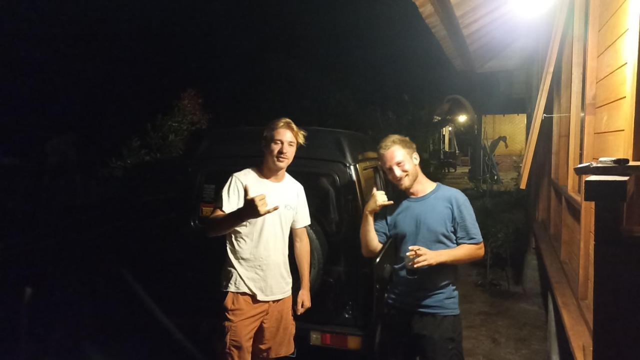 Ayolah Surf House &surf Camp
