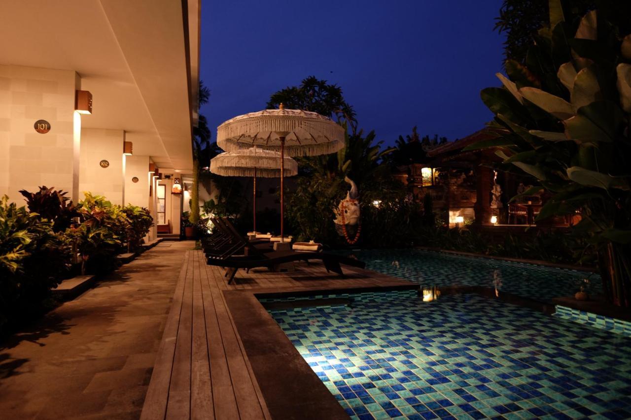Wisma tamu Kayu Sugih Palace *