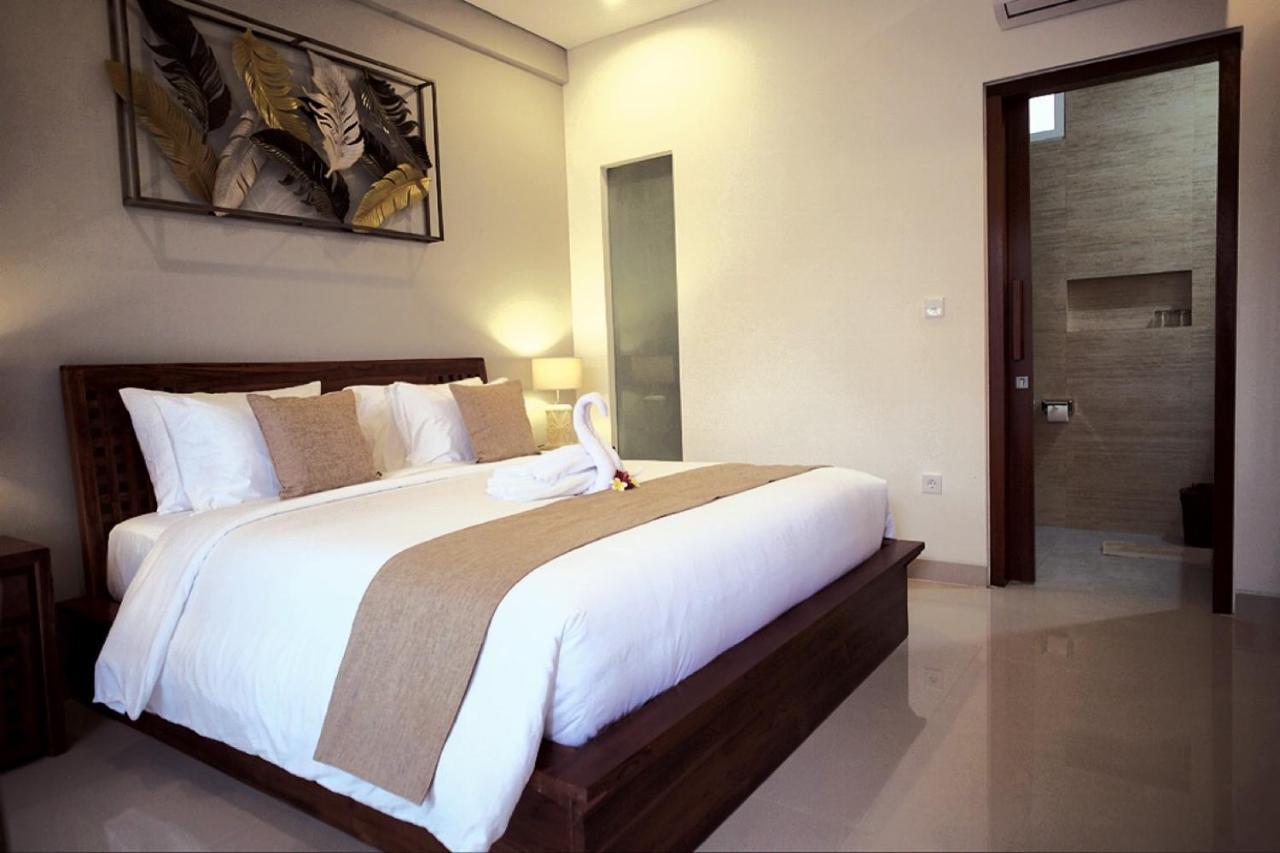 Wisma tamu Kayu Sugih Palace