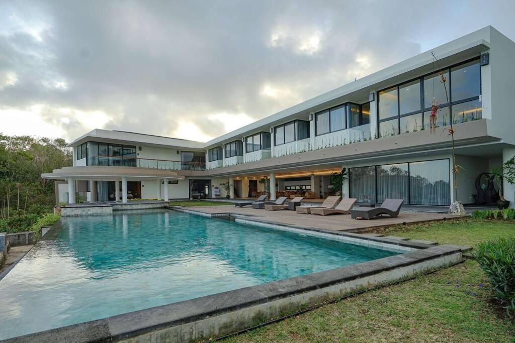 Grand Uluwatu Ungasan (Bali)