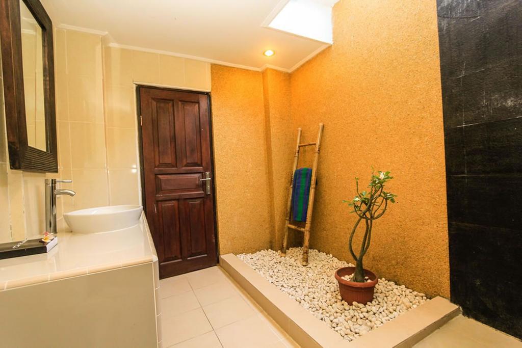 Radiant Jepun Villa Legian (Bali)