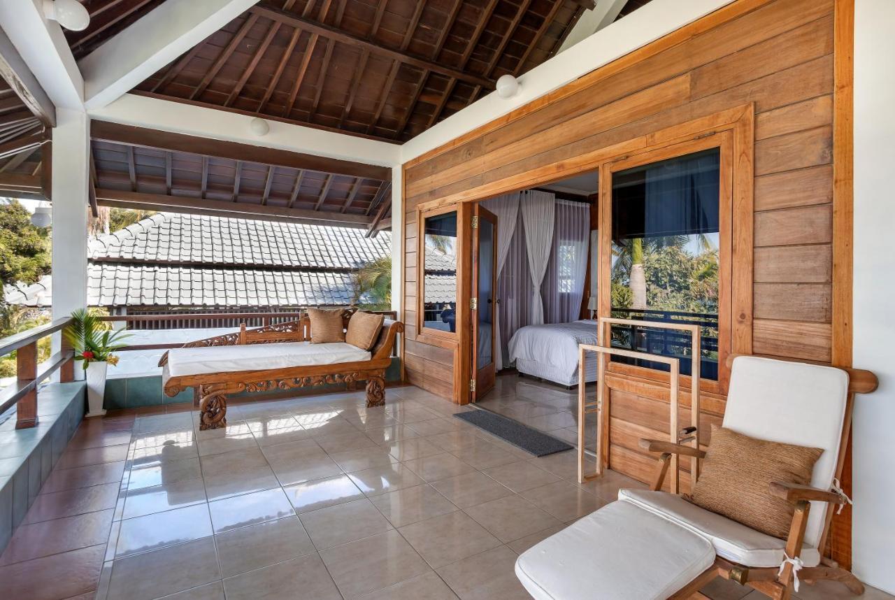 Kanna Seafront Estate Resort *