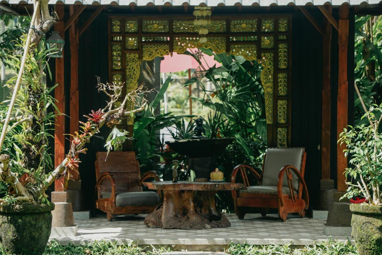 Om Ham Retreat And 4* Ubud (Bali)