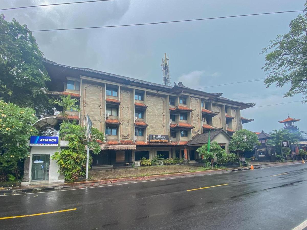 Hotel Urbanview Taman Suci Bali