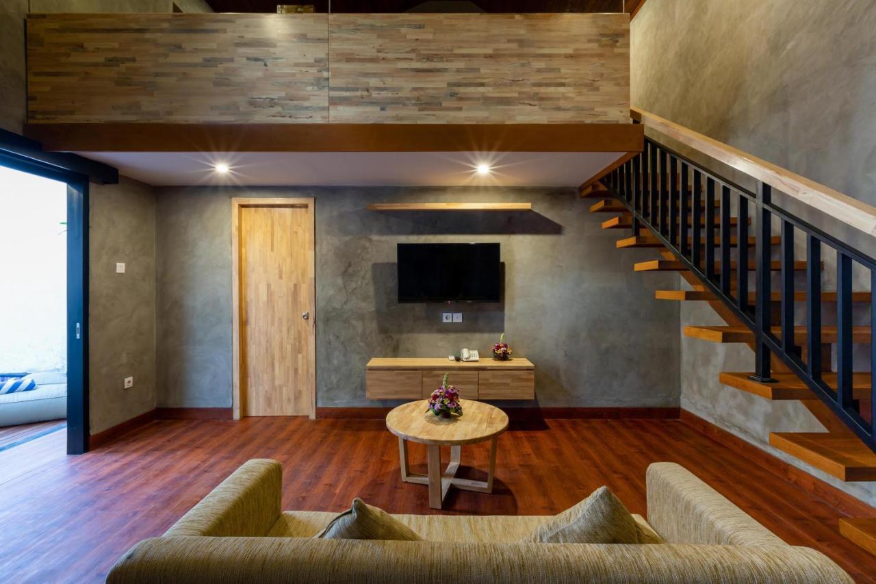 Paisa Villa
