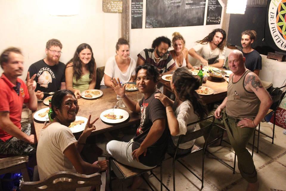 Farmer's Yard Hostel