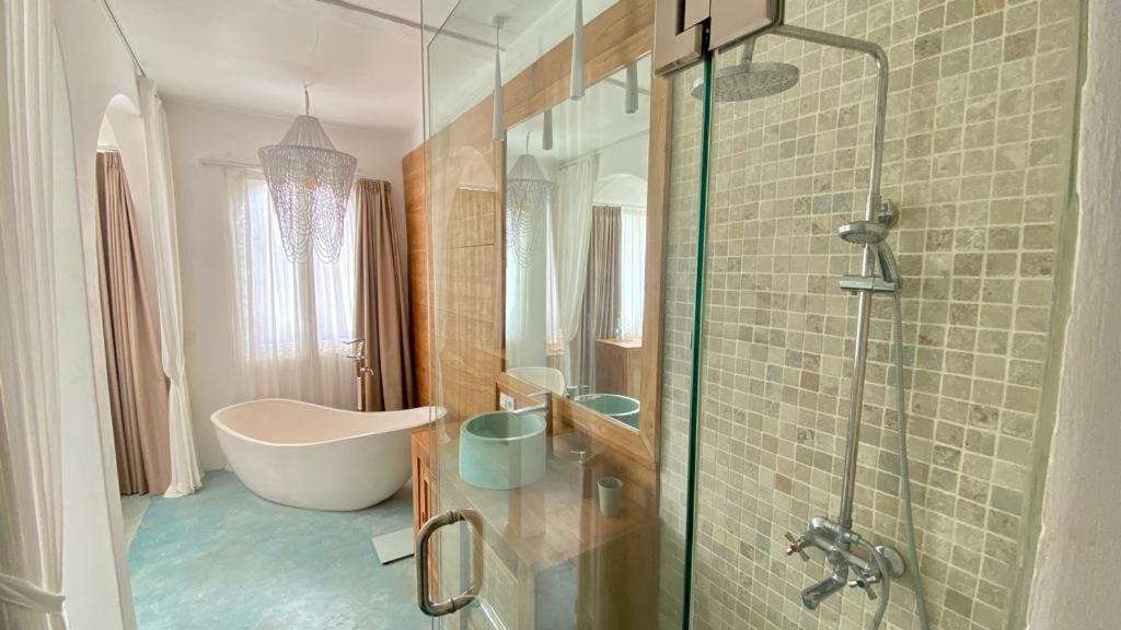 Guru Hotel 4*