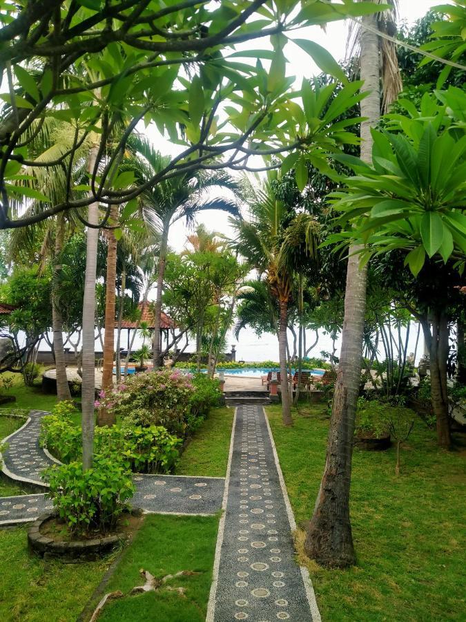 Bed & Breakfast Coral Bay Bali *