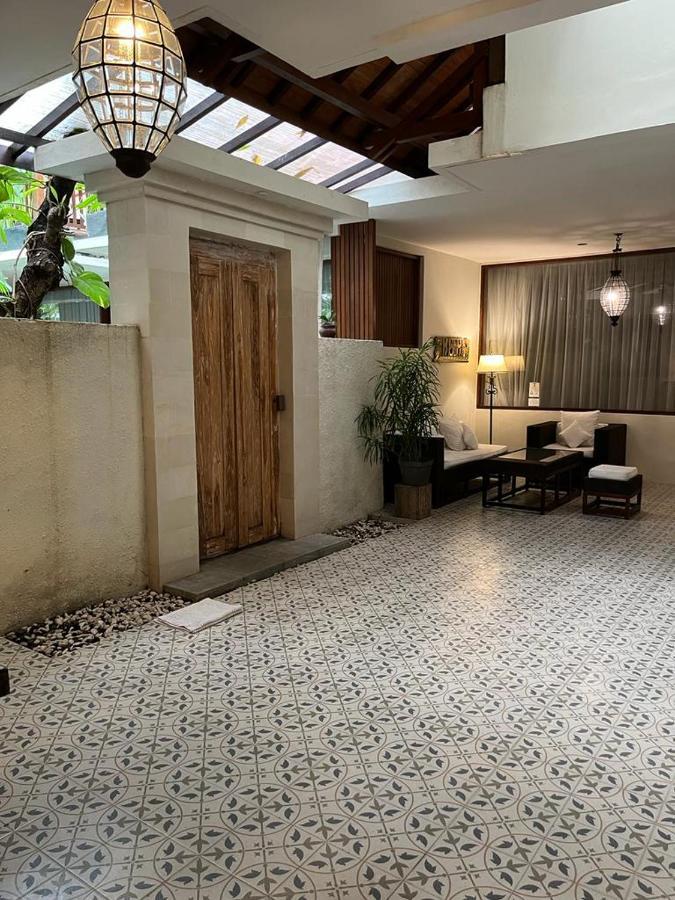 Arana 3* Legian (Bali)