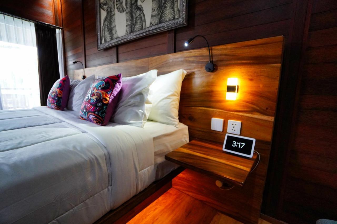 Adil & 4* Ubud (Bali)