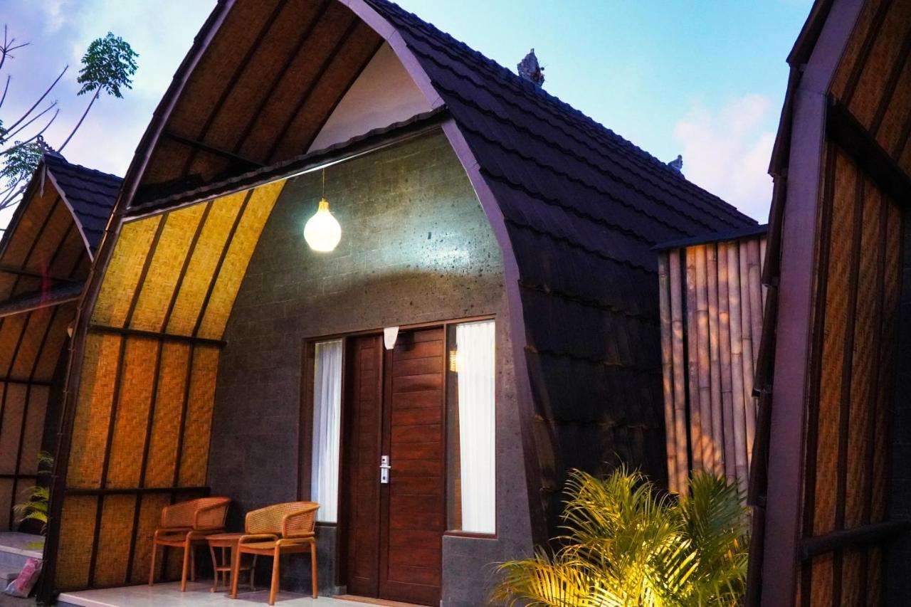 Adil & 4* Ubud (Bali)