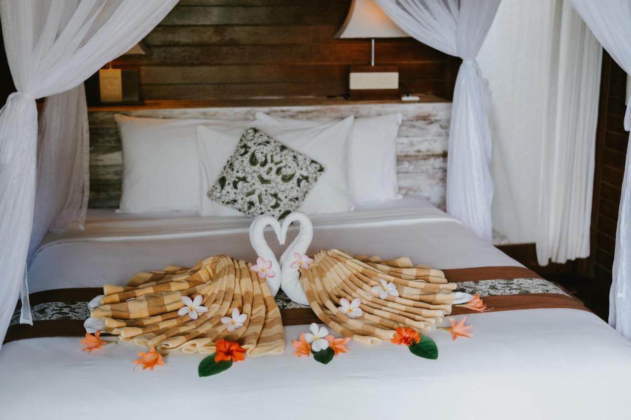 Dini D'nusa Holiday park 4*