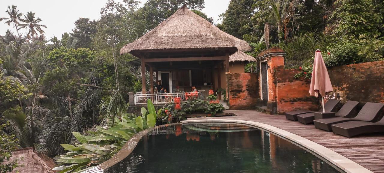 Tirta Sari Tampaksiring