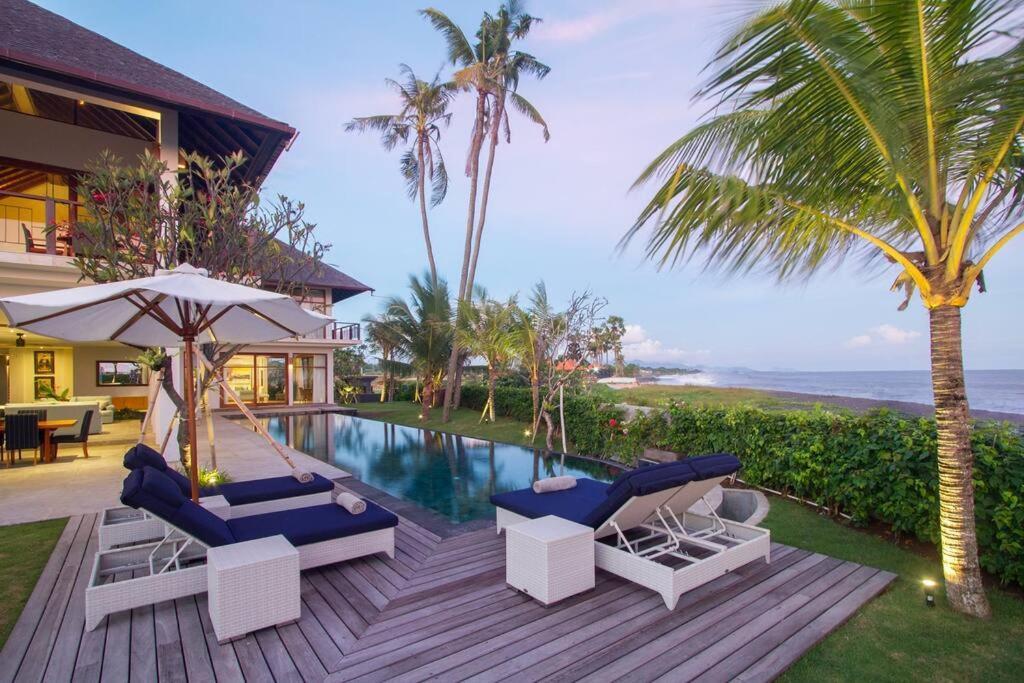Beachfront Luxury, Purnama Holiday home