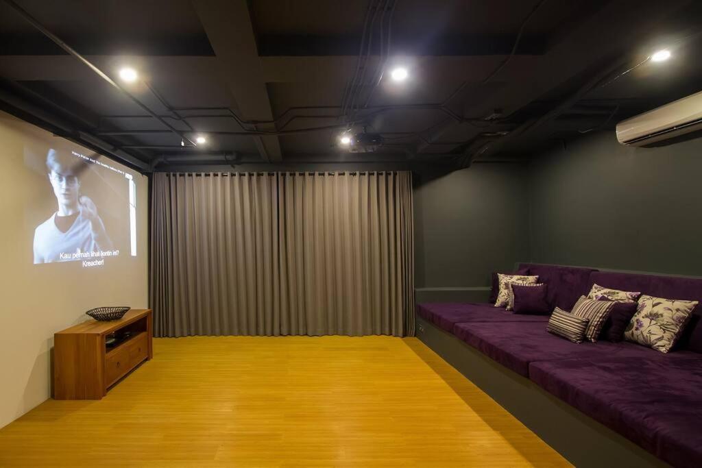 Bahay bakasyunan Beachfront Luxury, Purnama Ketewel