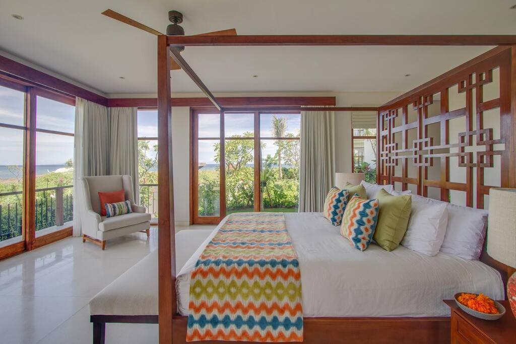 Bahay bakasyunan Beachfront Luxury, Purnama