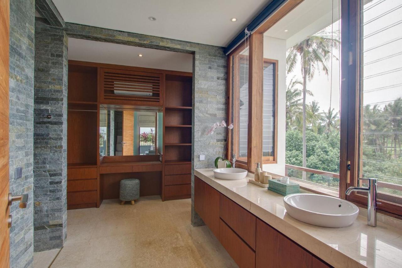 Holiday home Beachfront Luxury, Purnama *