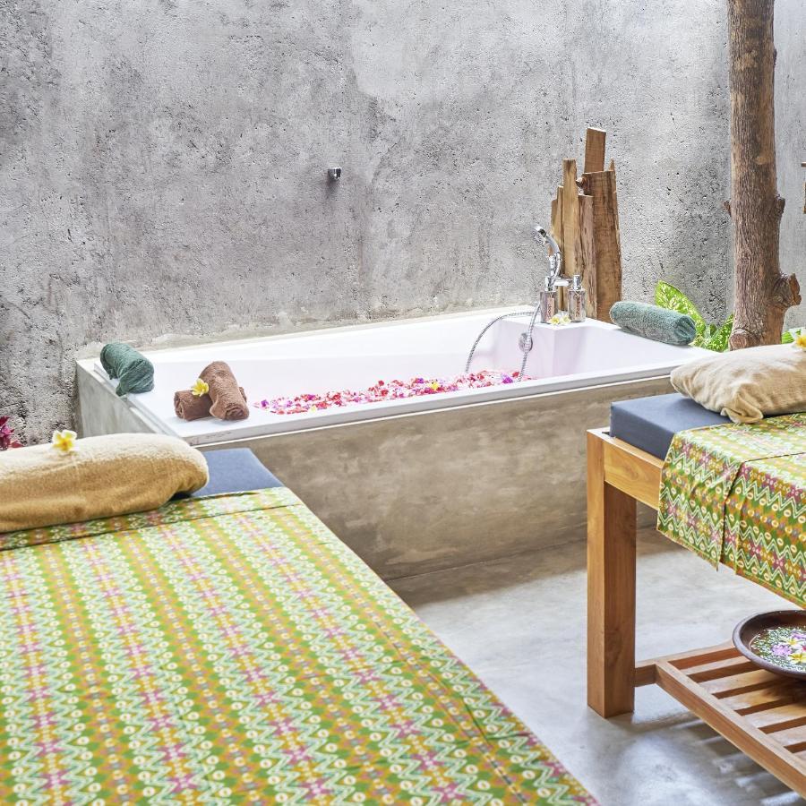 Anda & Amed (Bali)