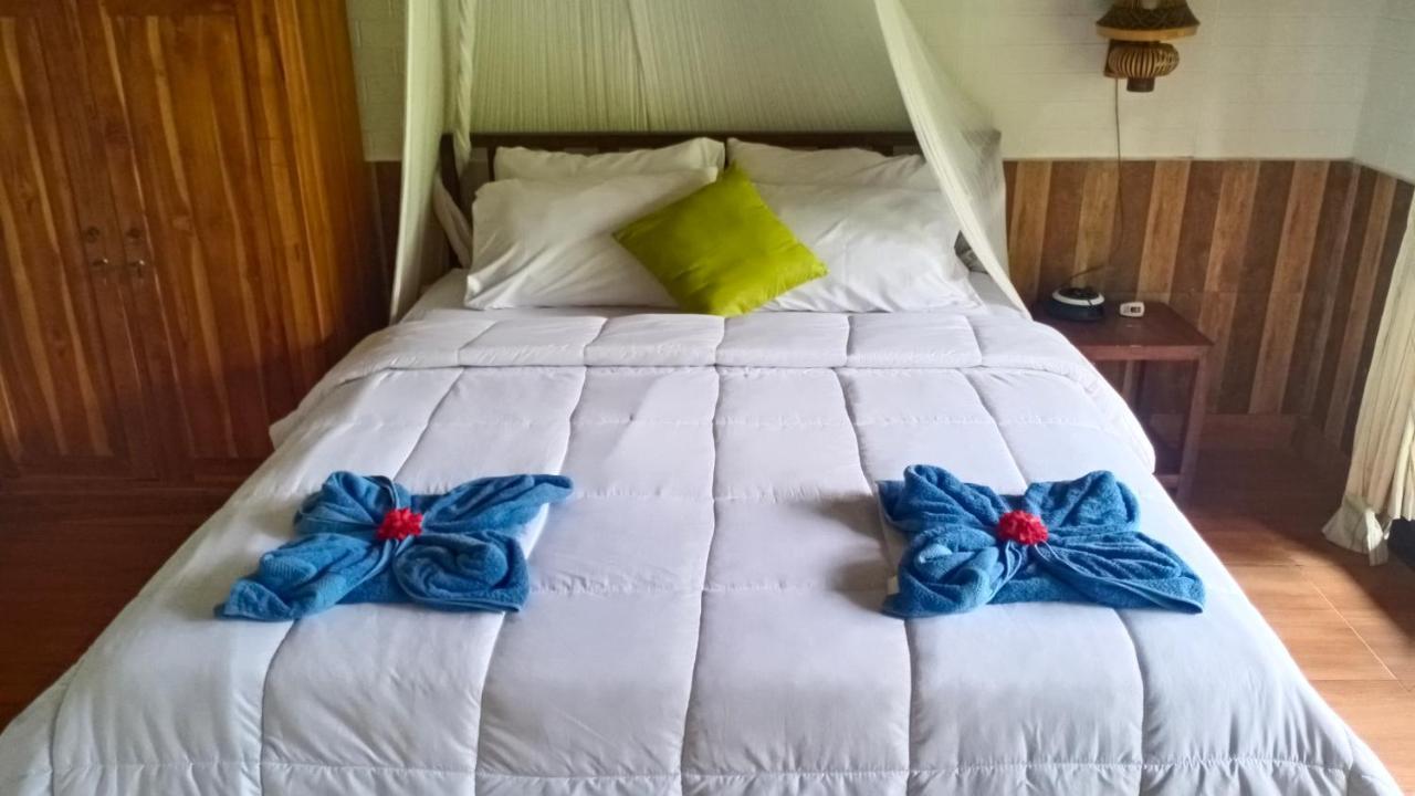 Khrisna Hs And Guest house