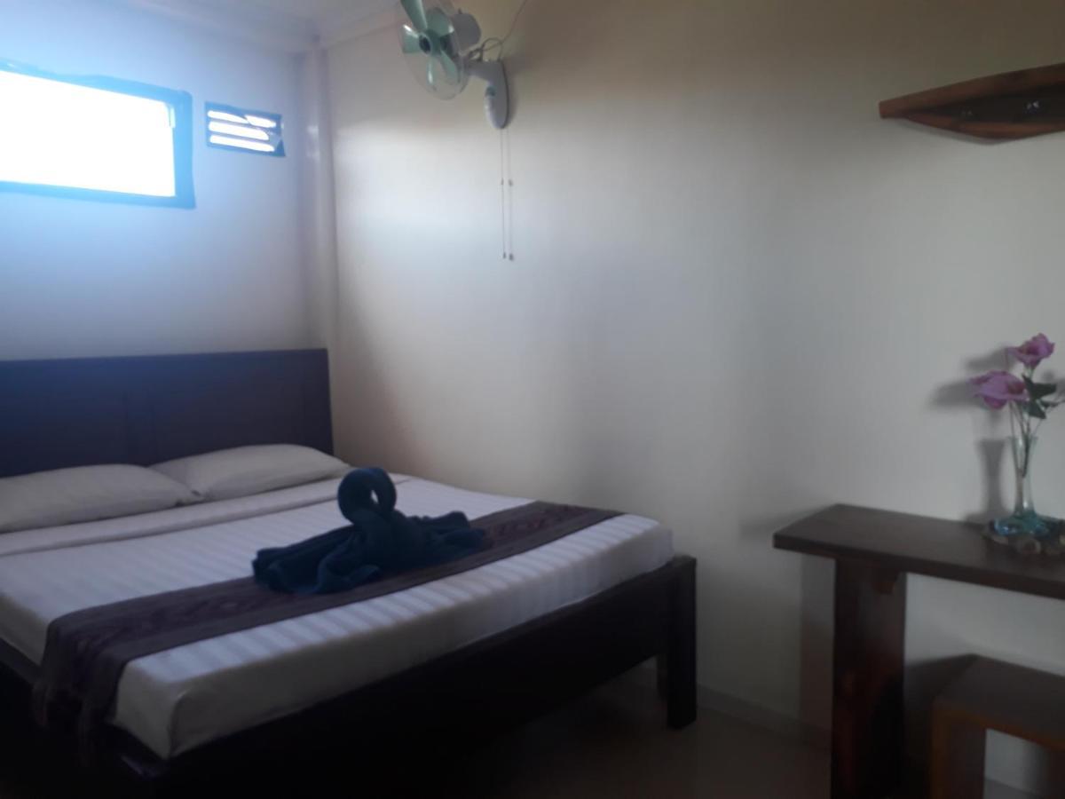 Adi House Guest house *