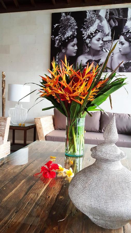 Lovely 4br Private Pool With Sundeck! 10mins Ride To Canggu (Bali)