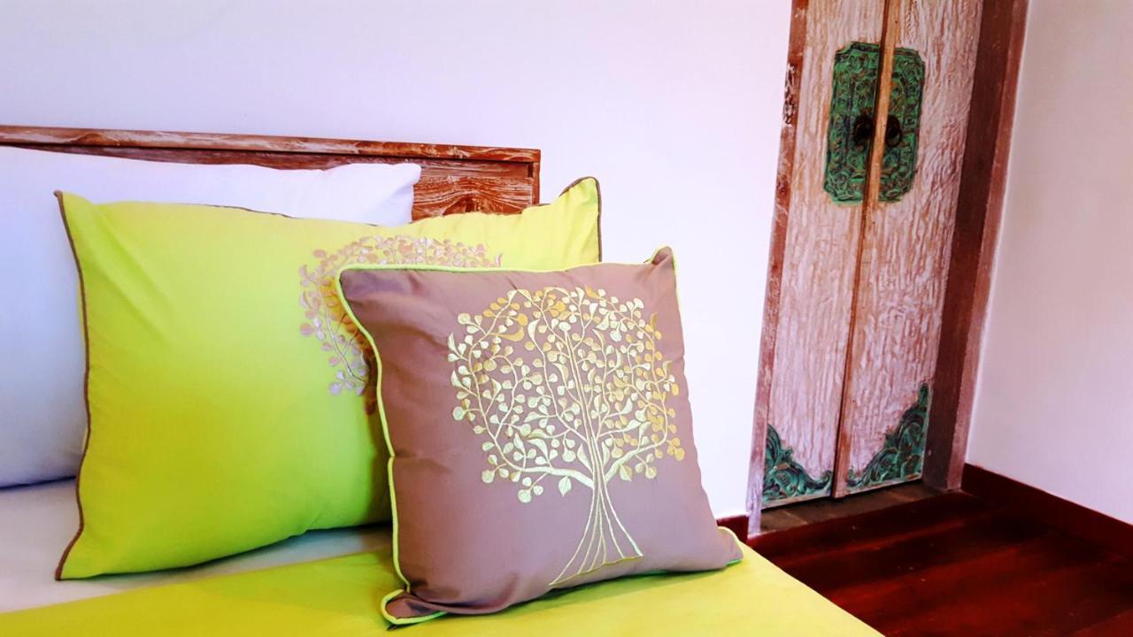Lovely 4br Private Pool With Sundeck! 10mins Ride To * Canggu (Bali)