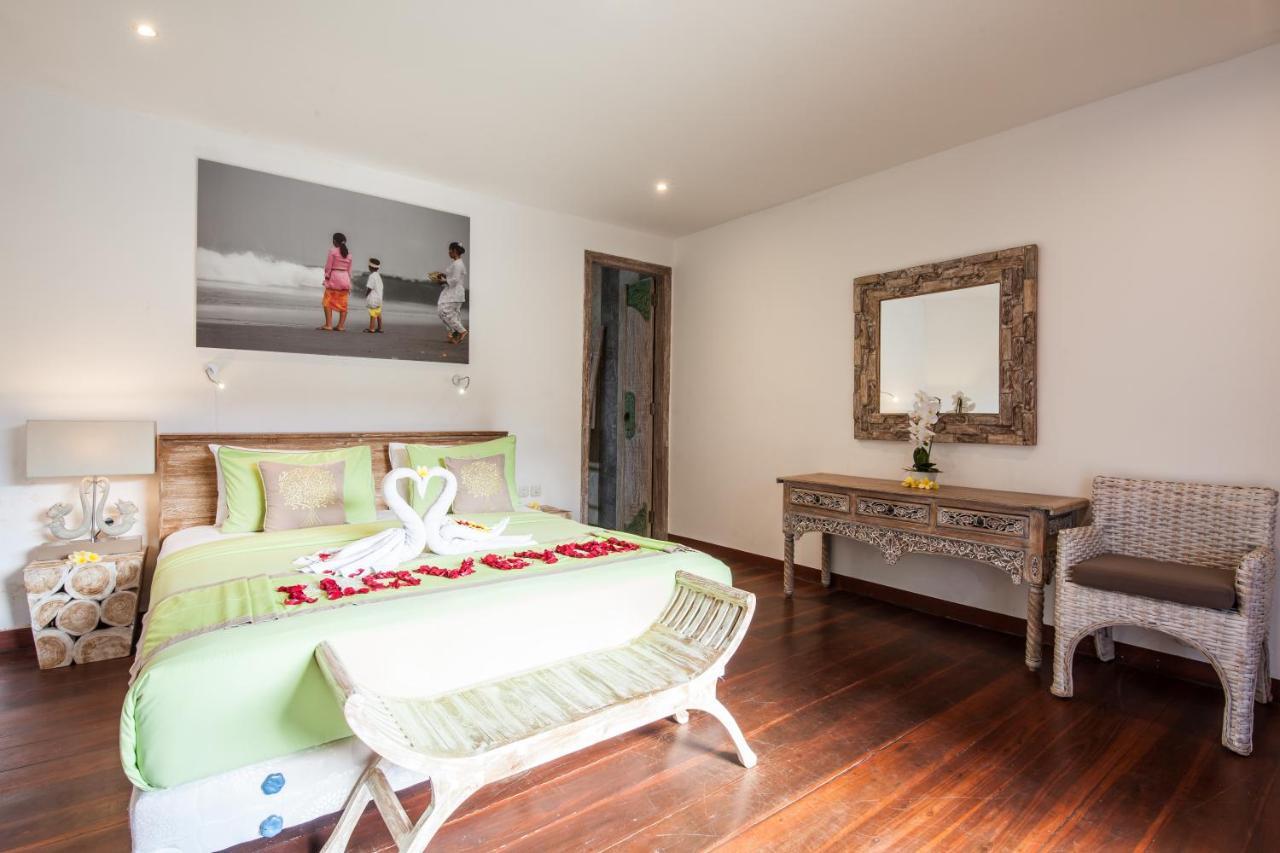 Villa Lovely 4br Private Pool With Sundeck! 10mins Ride To Canggu (Bali)