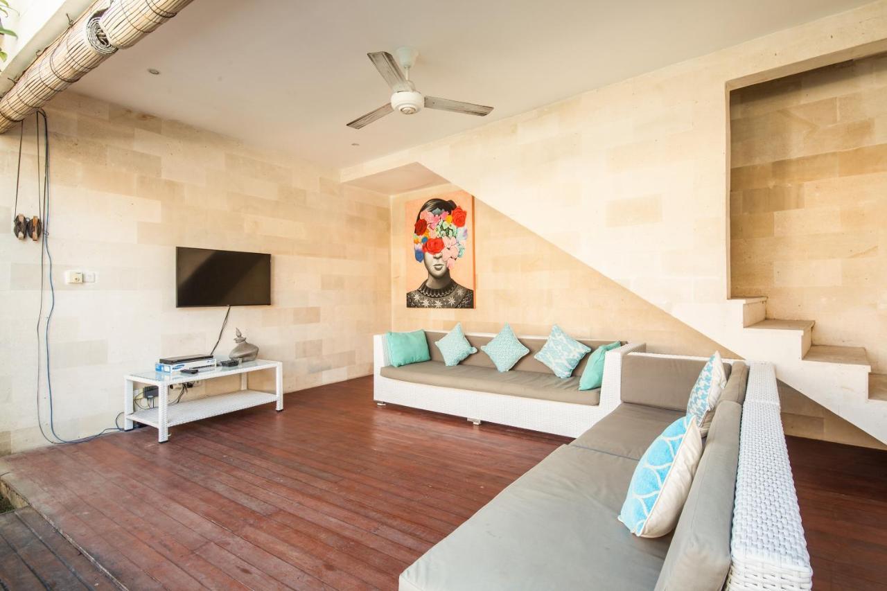 Lovely 4br Private Pool With Sundeck! 10mins Ride To Villa Canggu (Bali)