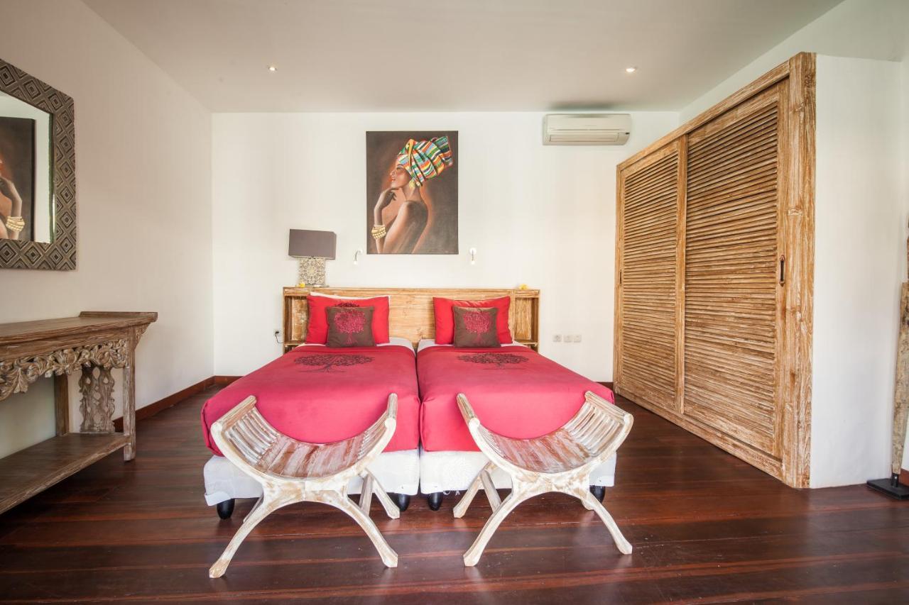 Lovely 4br Private Pool With Sundeck! 10mins Ride To Villa Canggu (Bali)