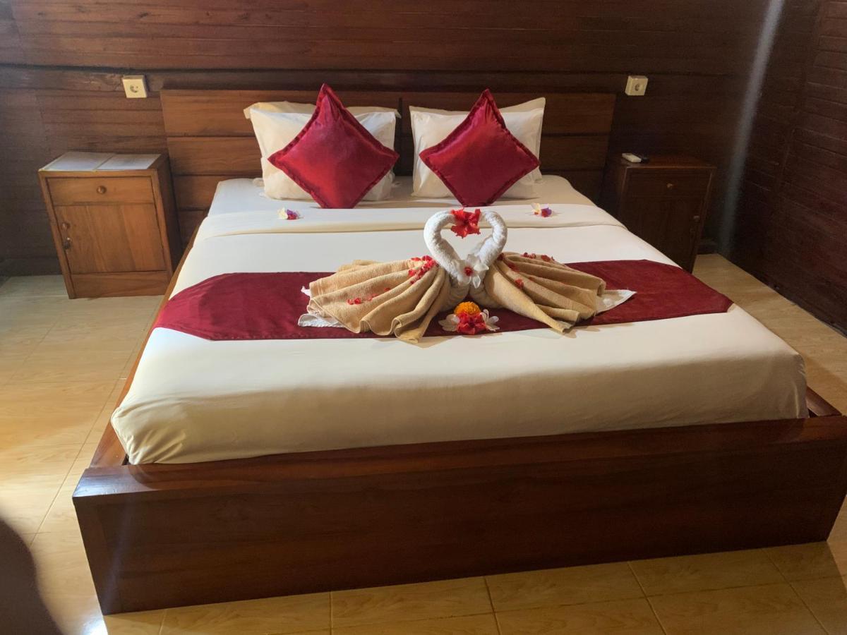 Jona 4* Sakti