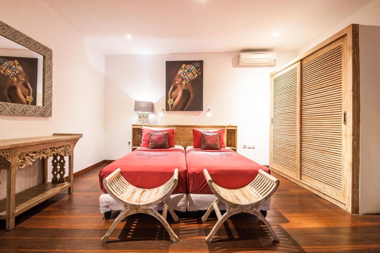 Lovely 4br Private Pool With Sundeck! 10mins Ride To Villa Canggu (Bali)