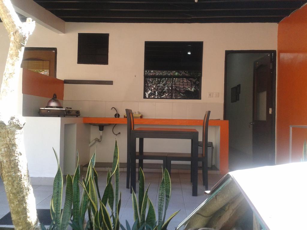 Ari Guest house Candi Dasa (Bali)